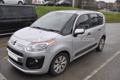 Citroen C3 Picasso 2015 reverse camera install 001