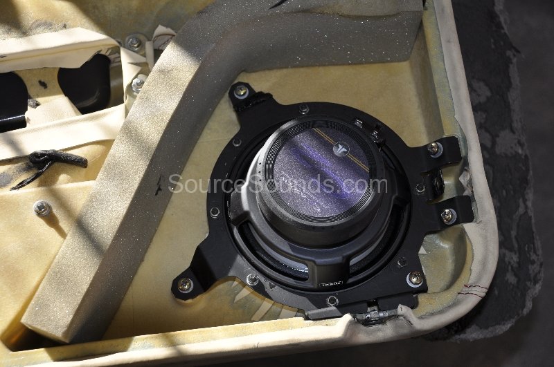 ferrari-f430-2005-speaker-upgrade-004