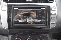 Fiat Bravo 2009 DAB stereo upgrade 002