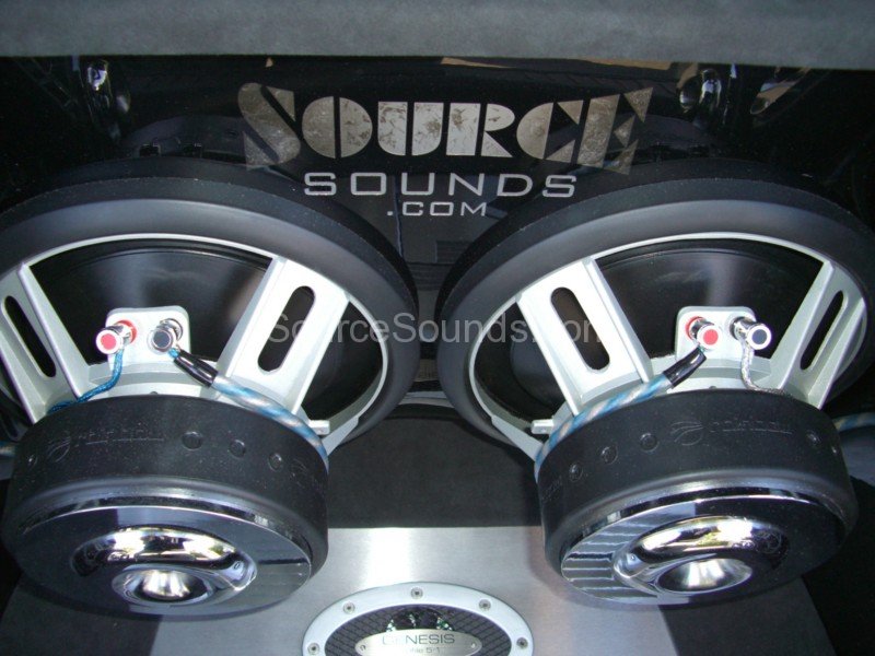 Ford_Focus_ST_chrisresizedCar_Audio_Sheffield_Source_Sounds36