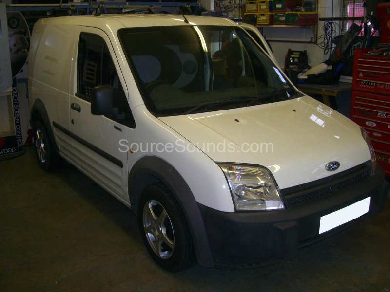 ford-transit-connect-2004-audio-install-001
