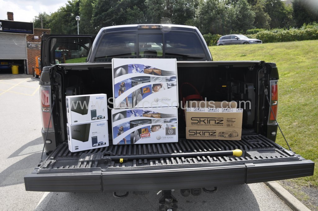 Ford F150 Raptor 2014 audio upgrade 003