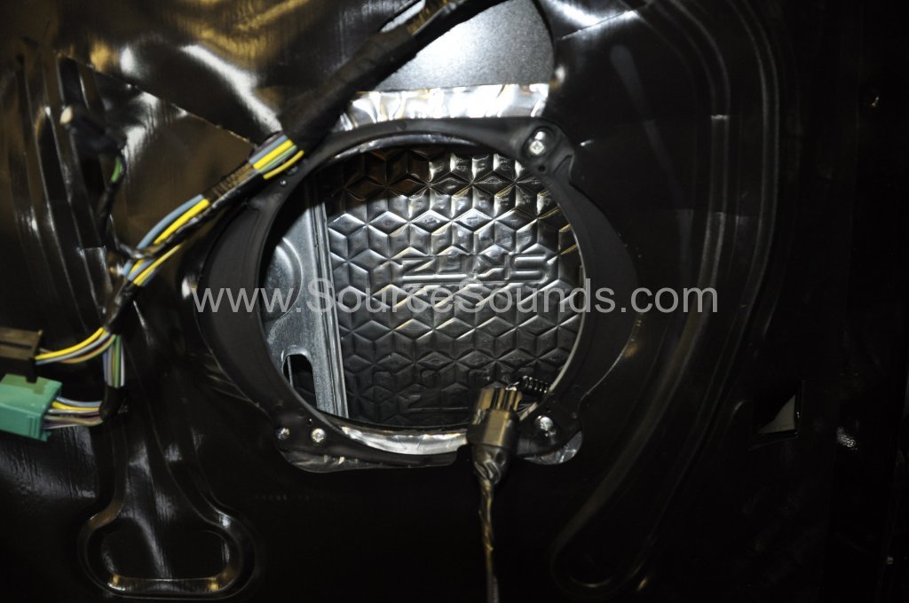 Ford F150 Raptor 2014 audio upgrade 010