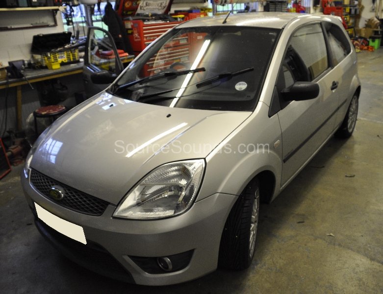 ford-fiesta-2003-stereo-upgrade-001