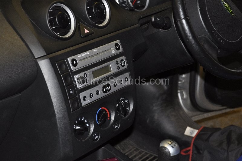 ford-fiesta-2003-stereo-upgrade-003 ford-fiesta-2003-stereo-upgrade-003