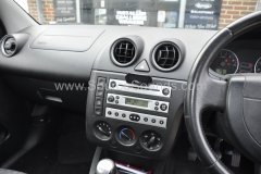 Ford Fiesta 2004 Parrot mki9100 bluetooth 004