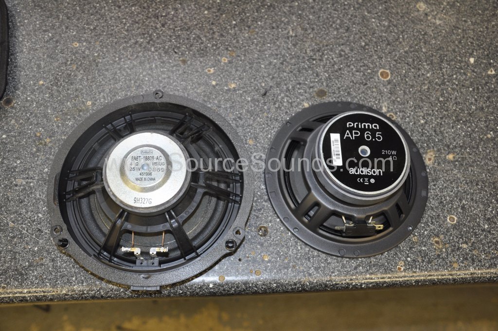 Ford Fiesta 2009 audio upgrade 004