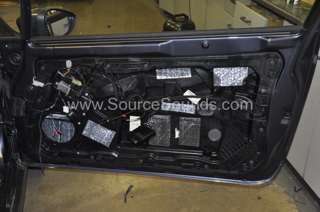 Ford Fiesta 2009 audio upgrade 005