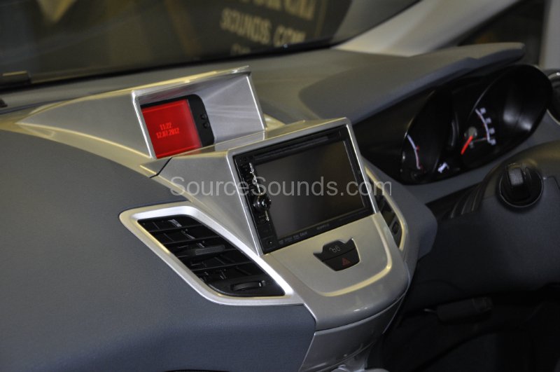 ford-fiesta-st-2011-double-din-screen-upgrade-005 ford-fiesta-st-2011-double-din-screen-upgrade-005