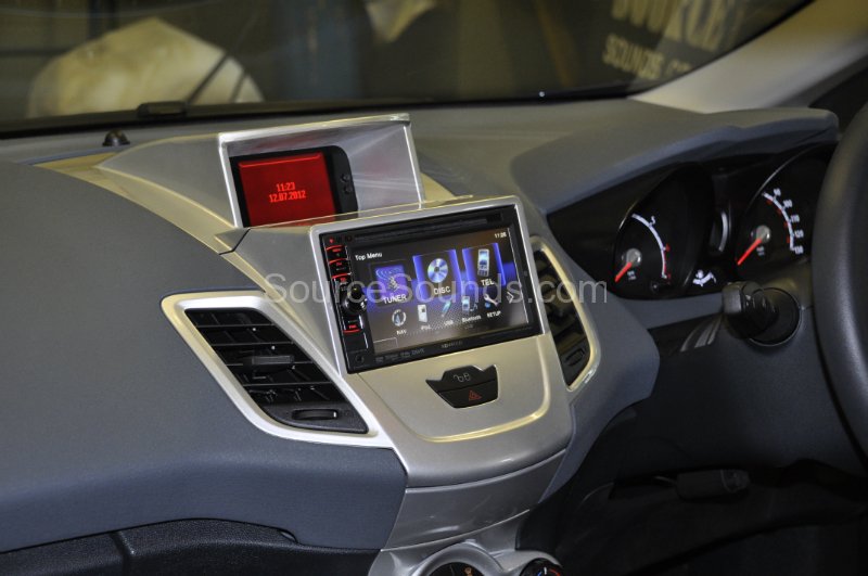 ford-fiesta-st-2011-double-din-screen-upgrade-008 ford-fiesta-st-2011-double-din-screen-upgrade-008