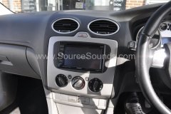 Ford Focus DAB screen upgrade 002