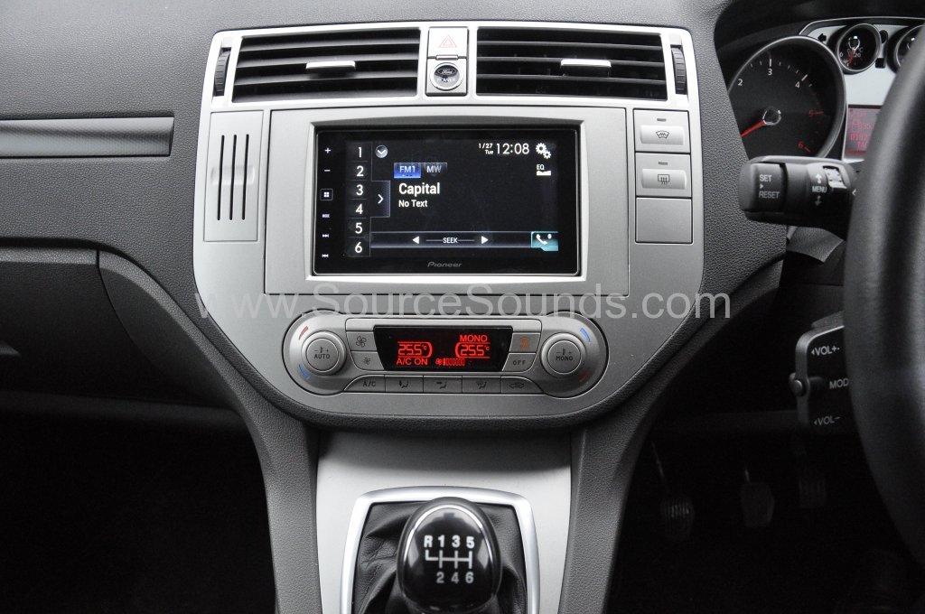 Ford Kuga 2011 screen upgrade 007