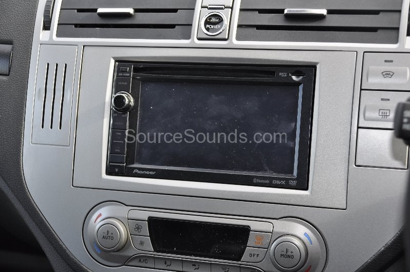 ford-kuga-2011-navigation-upgrade-004
