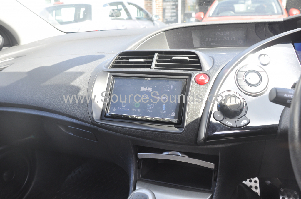 Honda Civic 2007 screen upgrade DMX 004