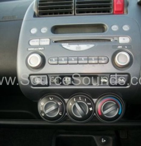 Honda Jazz 2005 DAB upgrade 003