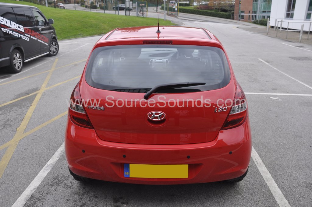 Hyundai i20 2012 rear sensor upgrade 002