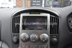 Hyundai i800 2011 DAB upgrade 003