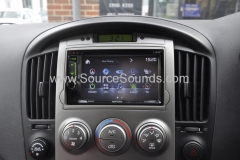 Hyundai i800 2011 DAB upgrade 006