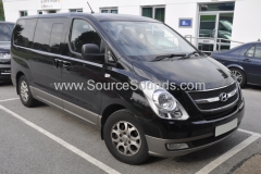 Hyundai i800 2011 reverse camera upgrade 001