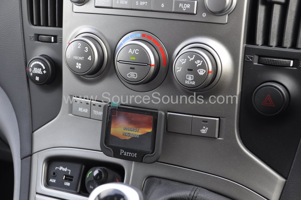 Hyundai i800 2015 bluetooth upgrade 004.JPG