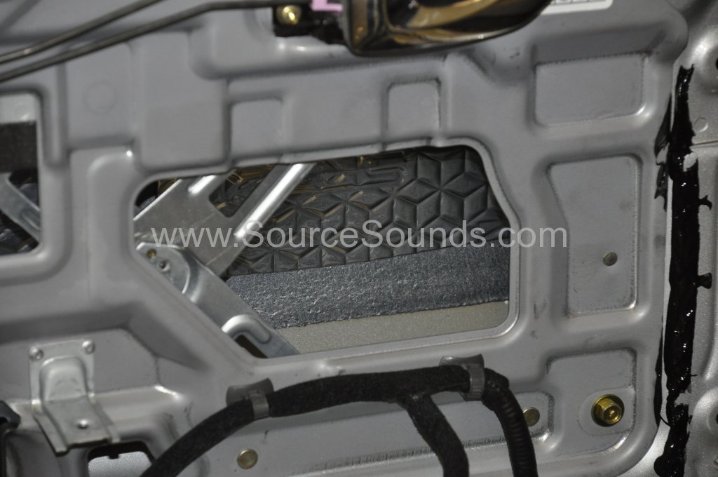 Hyundai Santa Fe 2005 sound proofing upgrade 008