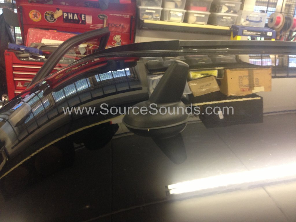 Hyundai Terracan aerial upgrade 005