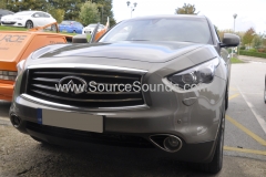 Infiniti QX70s DAB roof aerial 001