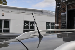 Infiniti QX70s DAB roof aerial 005