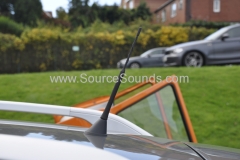 Infiniti QX70s DAB roof aerial 006