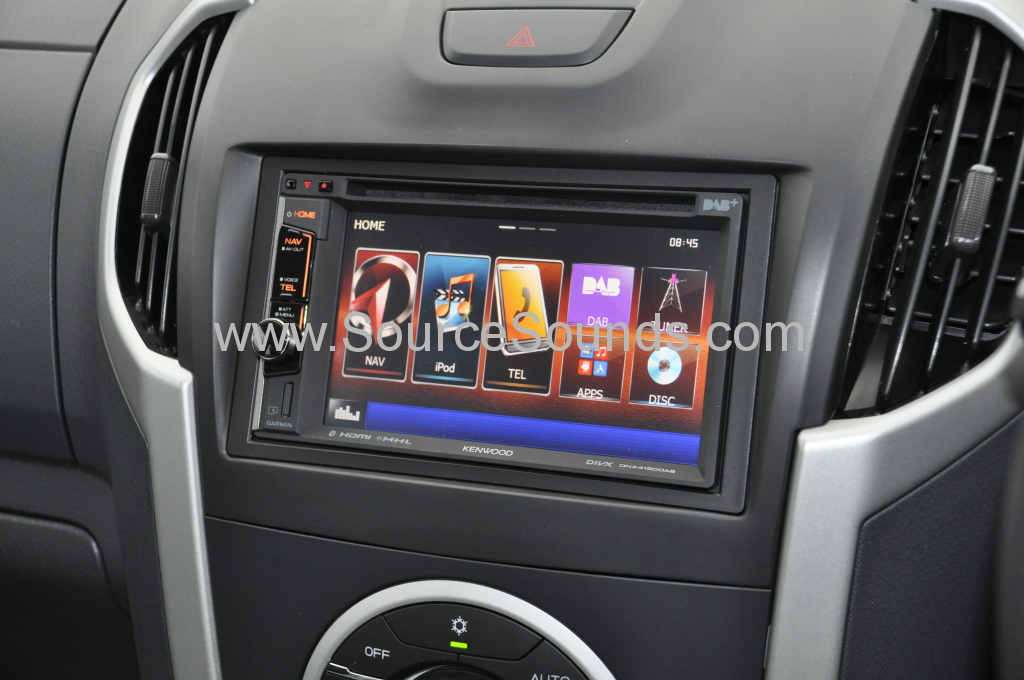 Isuzu DMax 2014 DAB upgrade 004