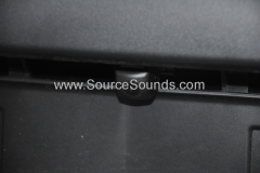 Isuzu DMax 2014 reverse camera upgrade 004