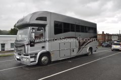Iveco Horse Box 2005 DAB screen upgrade 001