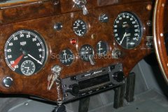 Jaguar_Oldresized(2)_Car_Audio_Sheffield_Source_Sounds2