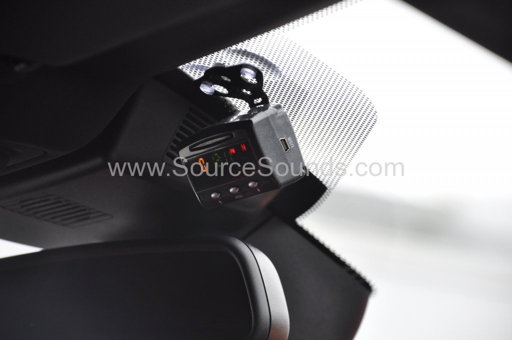 Jaguar XE 2015 cheetah c150 detector 006