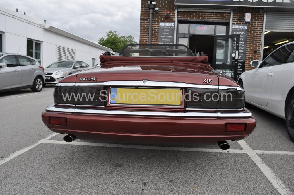 Jaguar XJS 1995 reverse camera mirror monitor 004