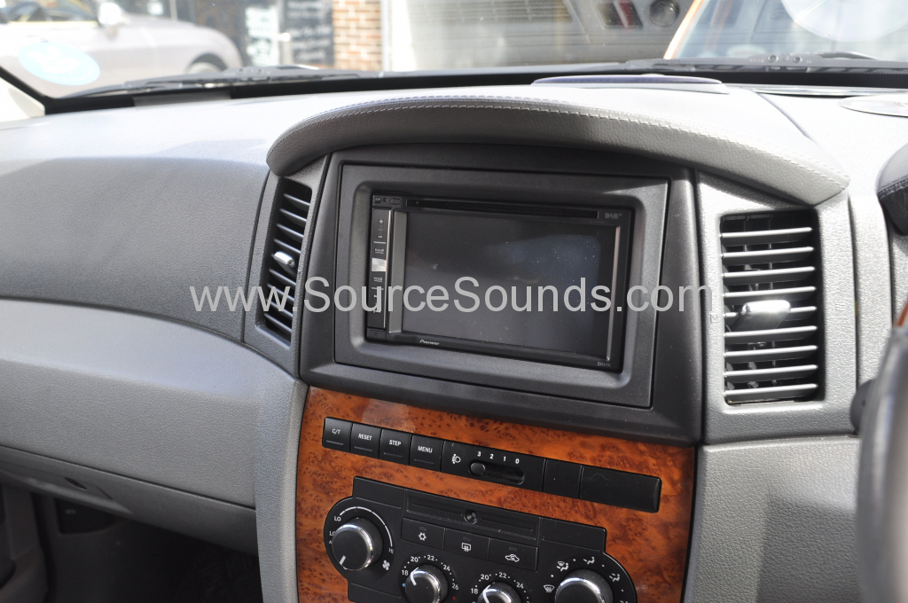 Jeep Cherokee 2006 Navigation upgrade 002