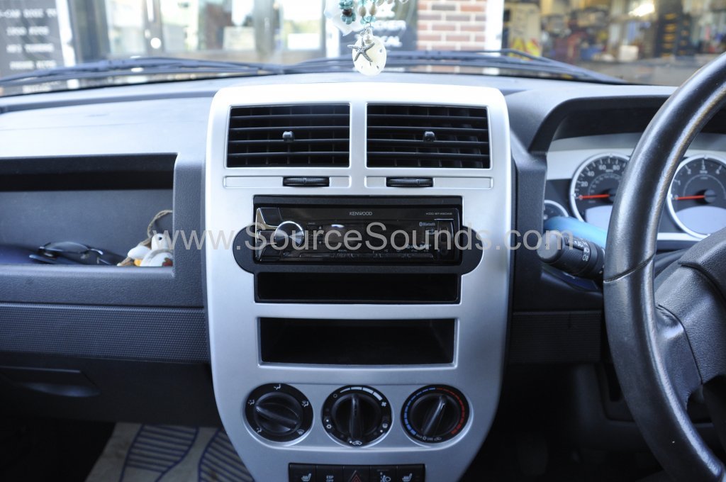 Jeep Compass 2008 DAB stereo upgrade 003