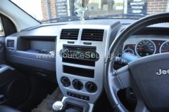Jeep Compass 2008 DAB stereo upgrade 005