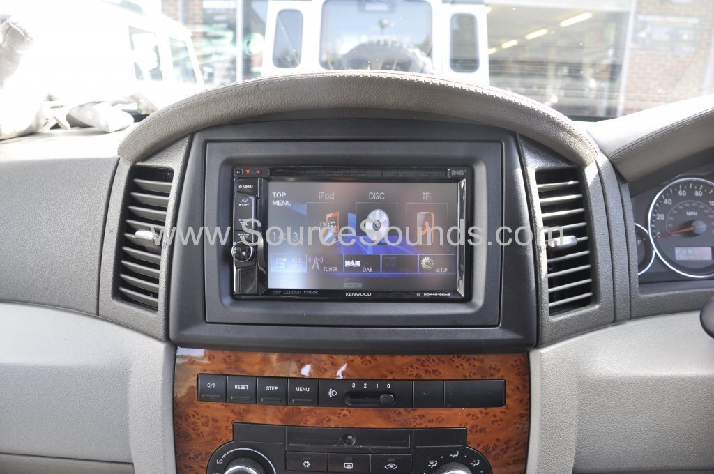 Jeep Grand Cherokee 2006 DAB upgrade 002