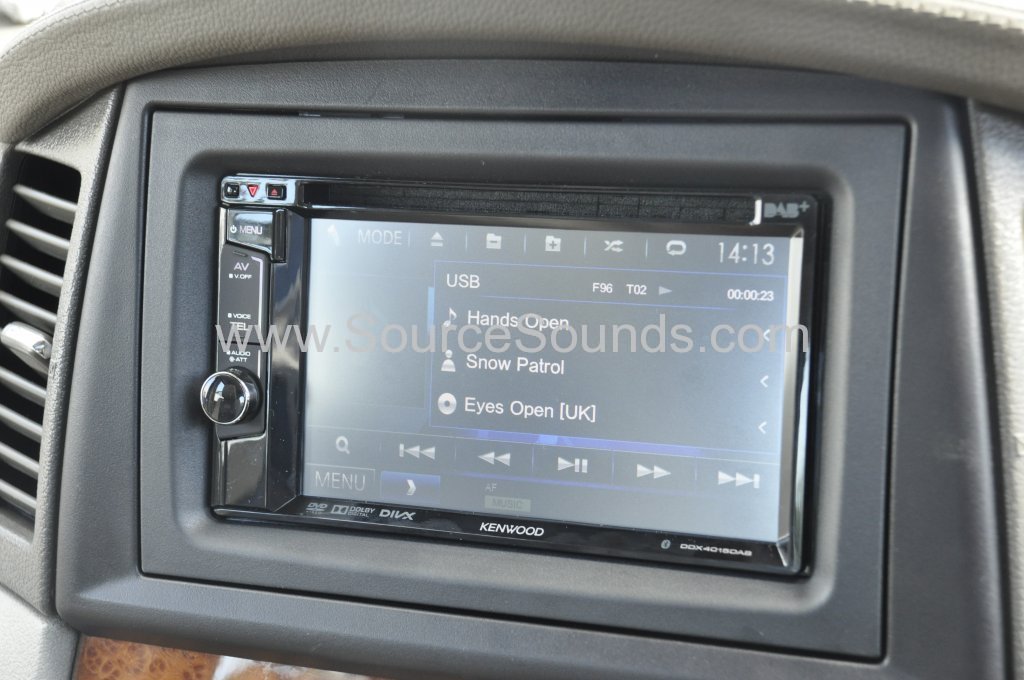 Jeep Grand Cherokee 2006 DAB upgrade 004