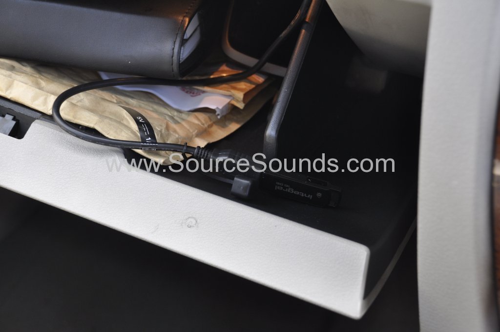 Jeep Grand Cherokee 2006 DAB upgrade 007