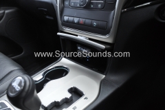 Jeep Grand Cherokee Overland 2012 DAB upgrade 004