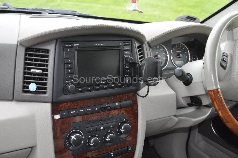 jeep-grand-cherokee-2007-ipod-003 jeep-grand-cherokee-2007-ipod-003