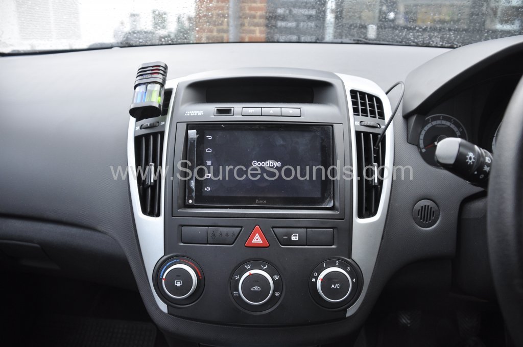 Kia Ceed 2011 parrot asteroid smart upgrade 012