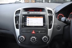 Kia Ceed 2011 parrot asteroid smart upgrade 009