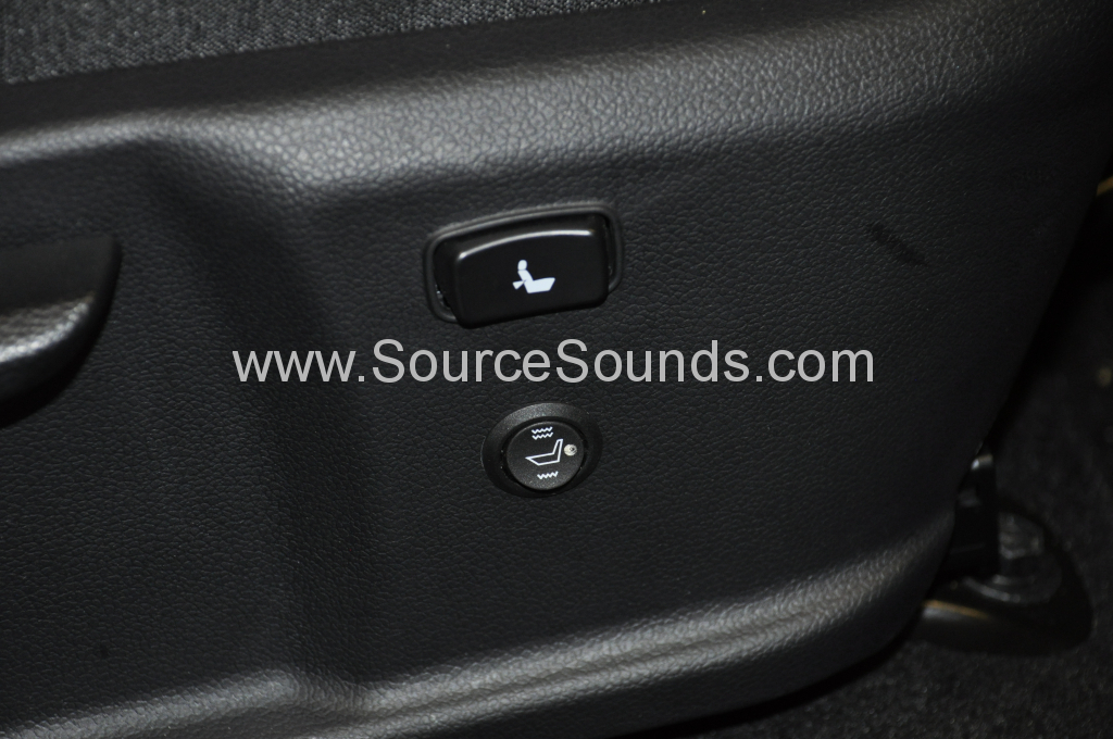 Kia Ceed 2017 heated seats 004