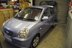 Kia Picanto 2006 reverse camera upgrade 001