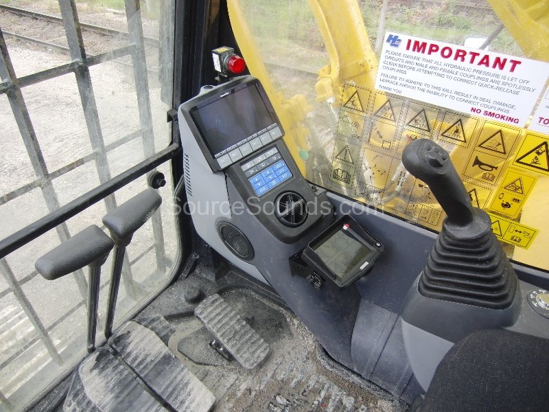 komatsu-350-camera-system-005 komatsu-350-camera-system-005