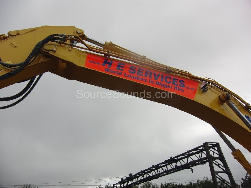 komatsu-350-camera-system-008 komatsu-350-camera-system-008