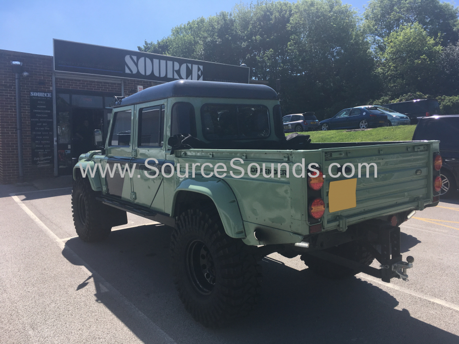 Landrover Defender reverse camera 002